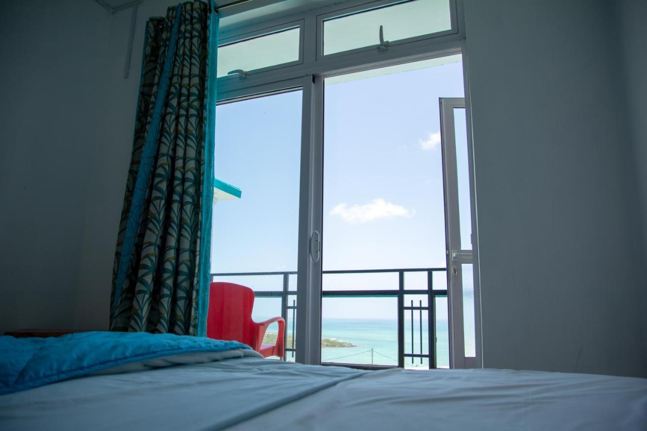 Paradise Rodrigues Inn *